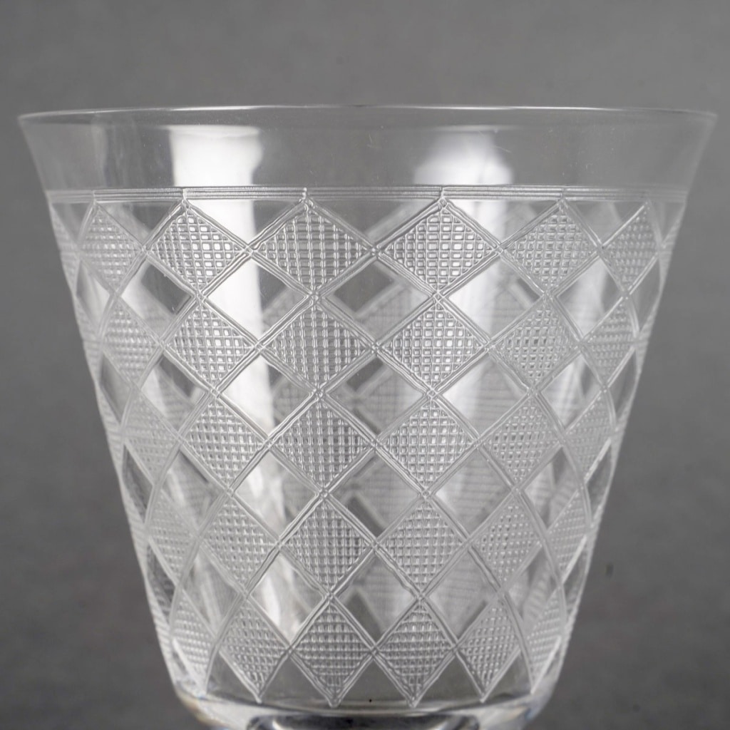 Service « Quiberon » cristal gravé de BACCARAT – 36 Pièces | Biron 