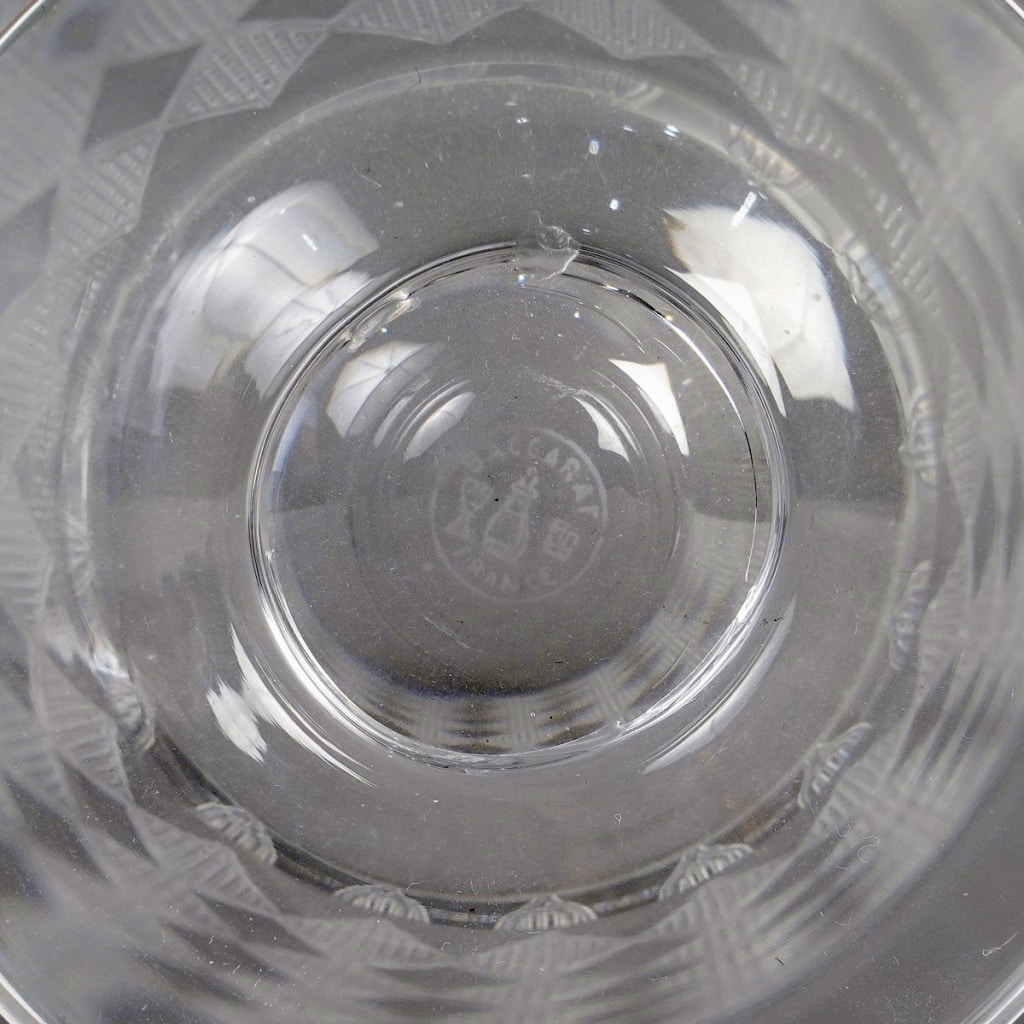 Service « Quiberon » cristal gravé de BACCARAT – 36 Pièces | Biron 