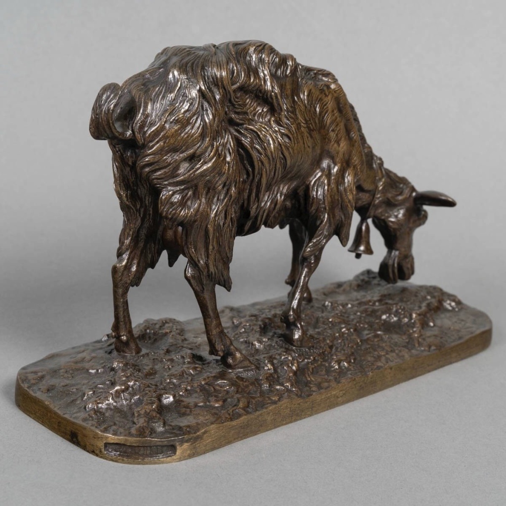 Sculpture – Chèvre Broutant , Pierre – Jules Mêne (1810-1879) – Bronze | Biron 
