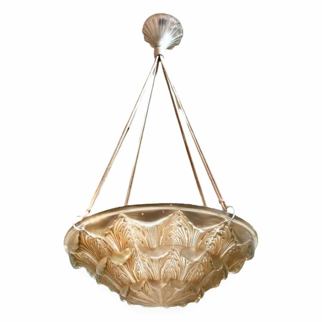 “Gaillon” suspension in sepia-patinated white glass by René LALIQUE | Biron