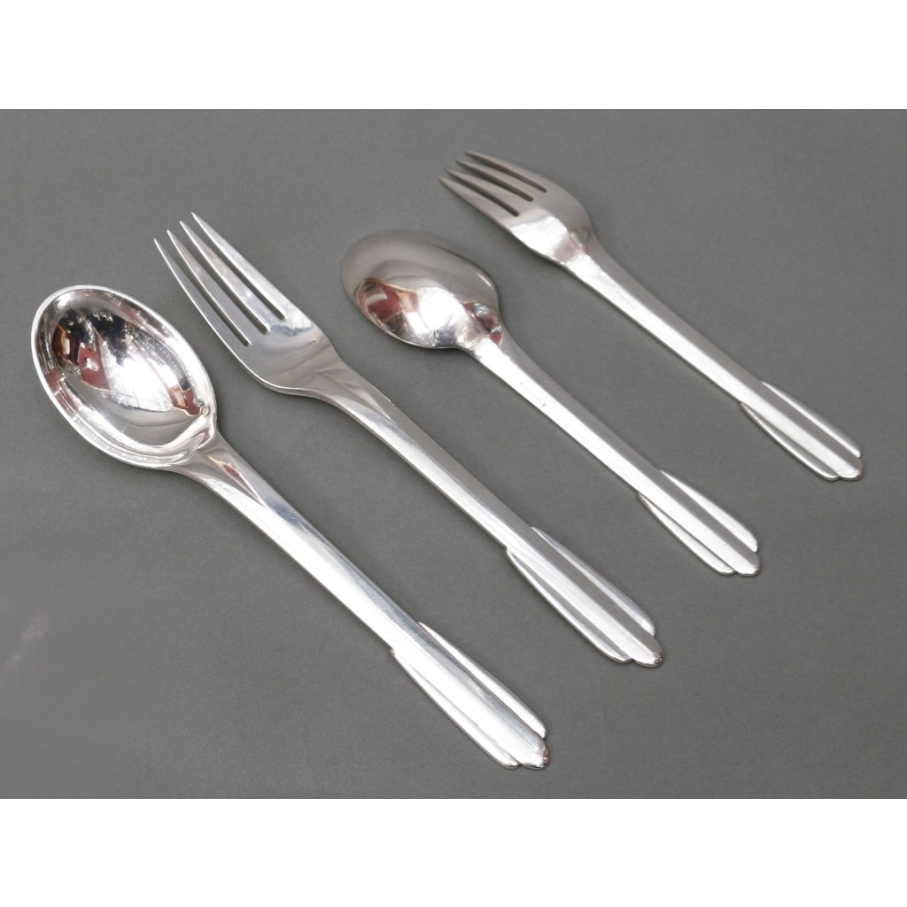FJERDINGSTAD – Ménagère en argent massif 78 Pièces ART DECO | Biron 