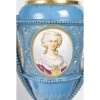 Paire de vases couverts en porcelaine de Sèvres, XIXème siècle, époque Napoléon III. | Biron 
