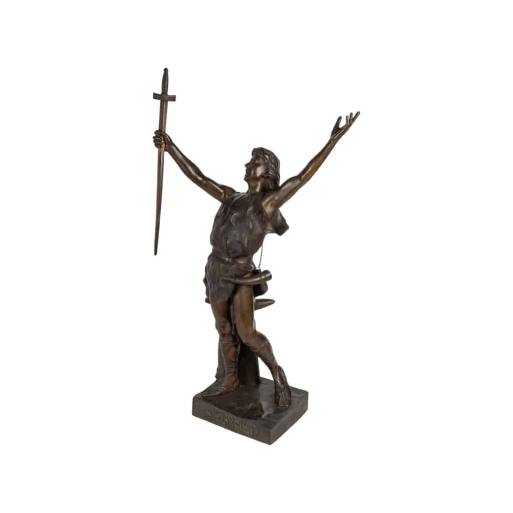 Sculpture en régule de Siegfried de style Napoléon III, 1900. | Biron 