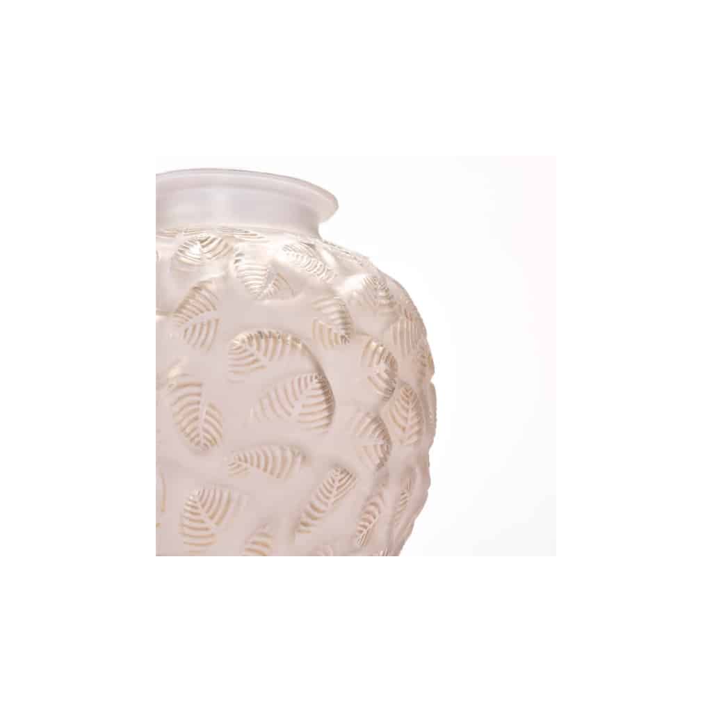 René LALIQUE Vase « CHARMILLES » 1926 | Biron 