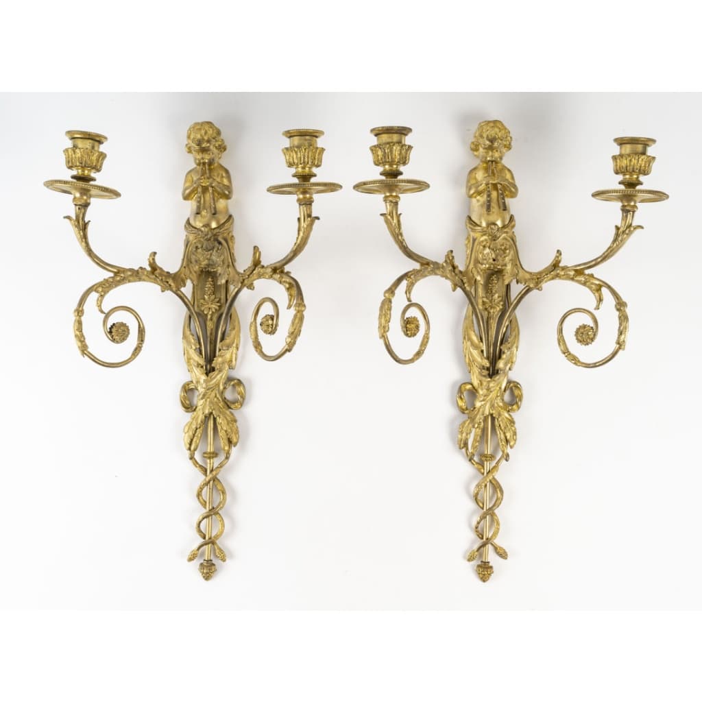 Paire d’appliques d’époque Louis XVI (1774 – 1793). | Biron 