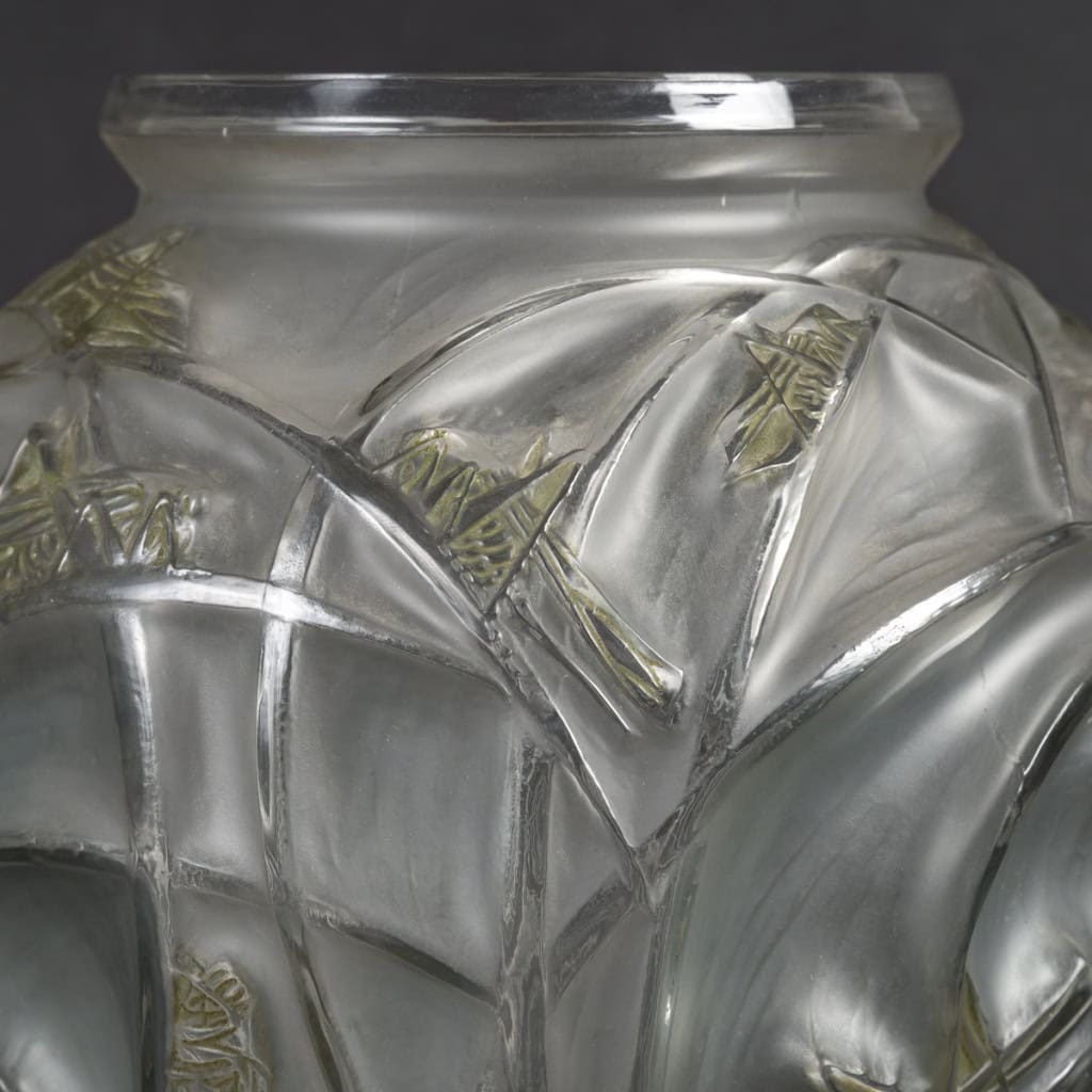 René Lalique Vase Sauterelles | Biron 