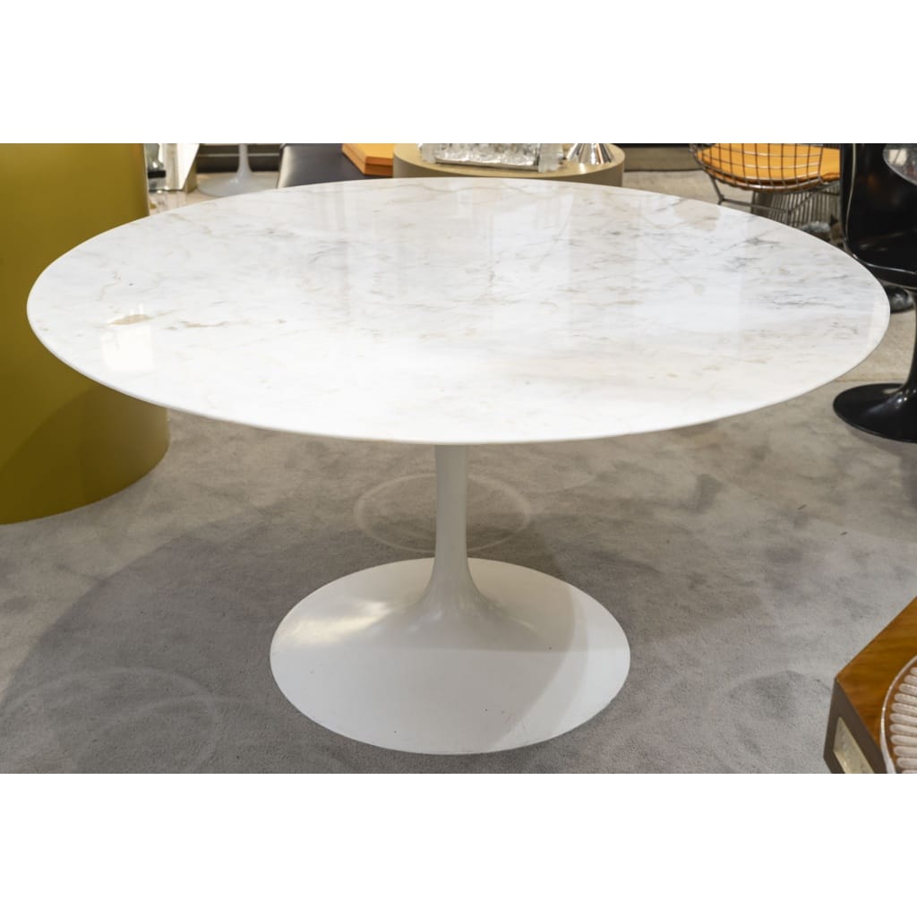Eero SAARINEN & KNOLL INTERNATIONAL, Table « TULIP » 137 cm | Biron 