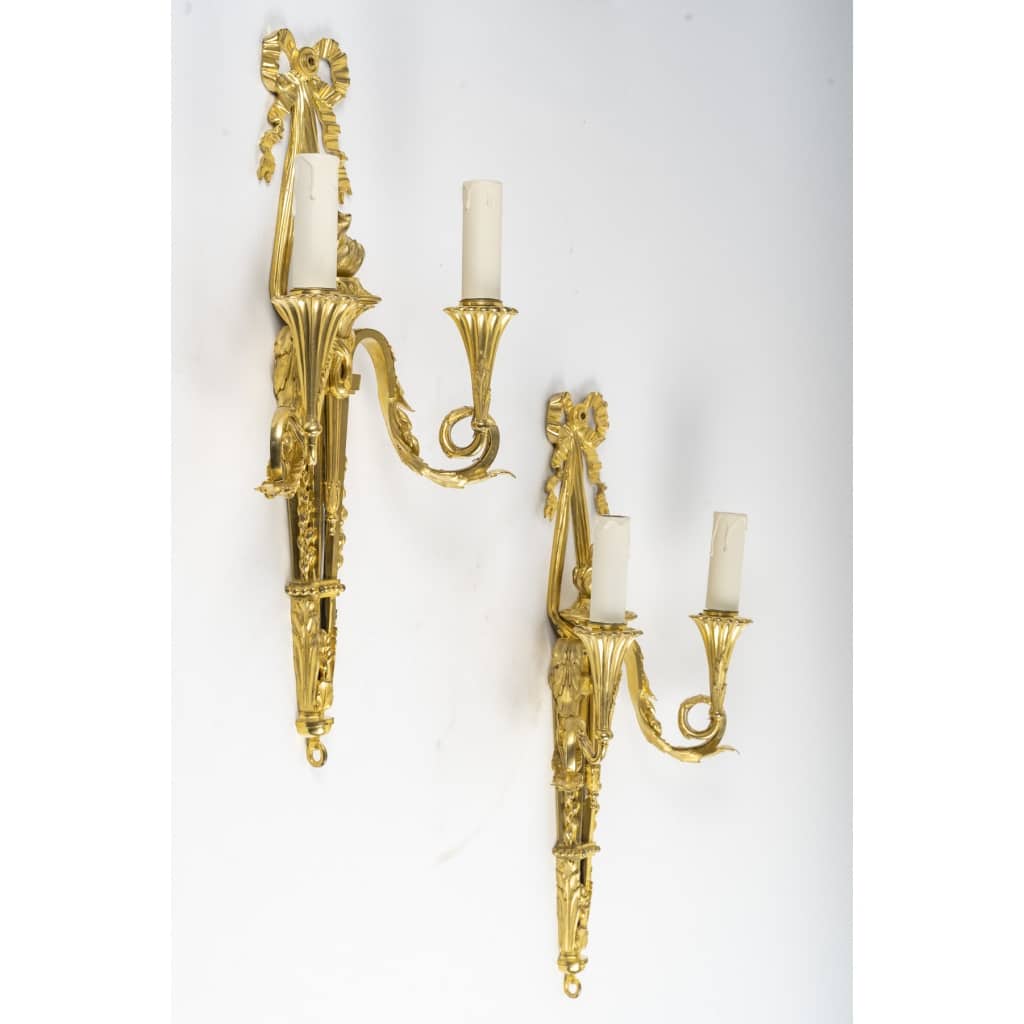 Paire d’appliques de style Louis XVI. | Biron 