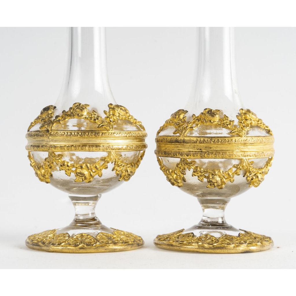Une paire de vases Miniature en cristal et bronze doré, Fin XIXème siècle | Biron 