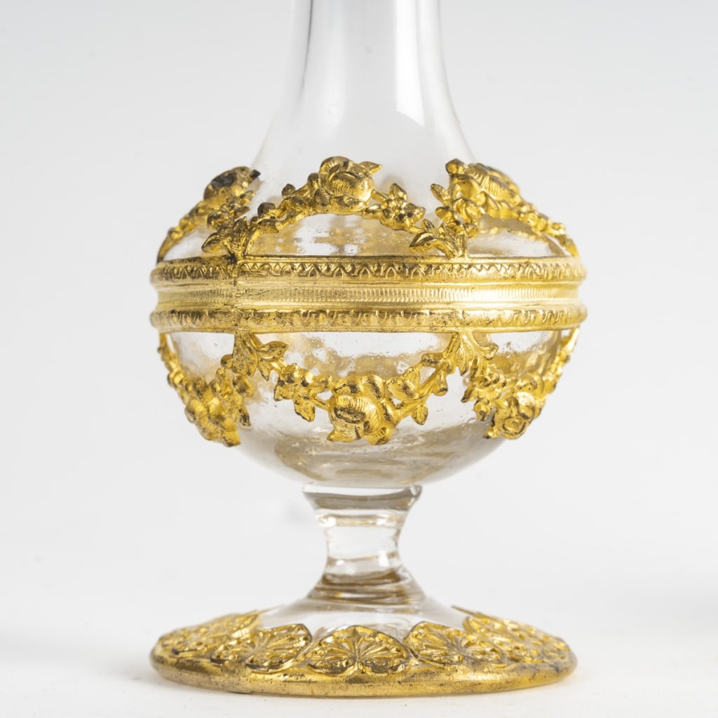 Une paire de vases Miniature en cristal et bronze doré, Fin XIXème siècle | Biron 