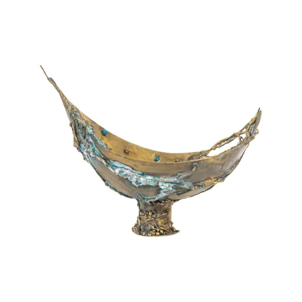 Coupe en laiton avec incrustation de pierres semi-précieuses, 1960. | Biron 