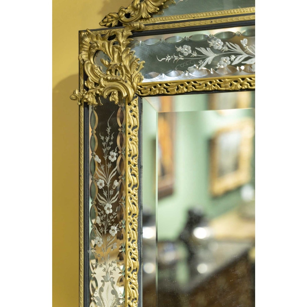 Miroir Gravé à parcloses et Fronton, XIXème Siècle. | Biron 