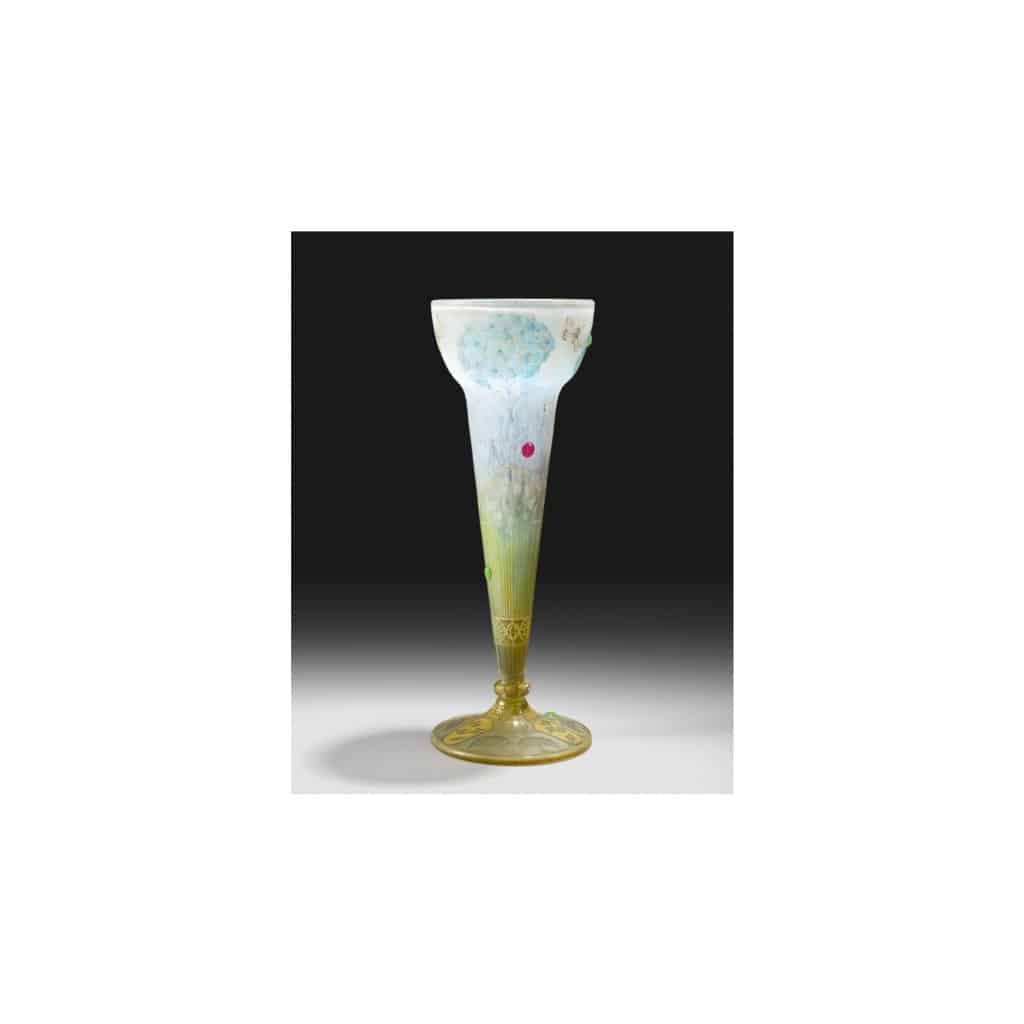 Daum VASE HYDRANGEAS ET PAPILLONS | Biron 