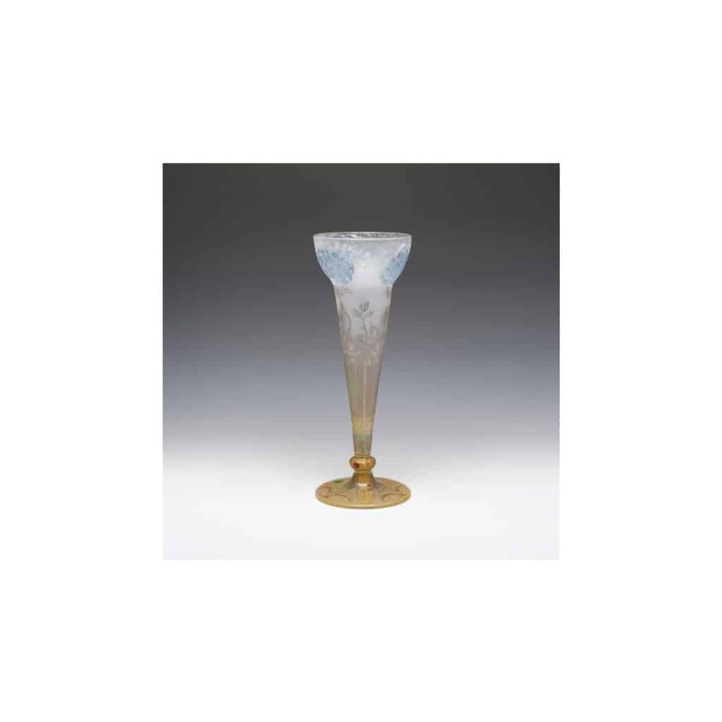 Daum VASE HYDRANGEAS ET PAPILLONS | Biron 