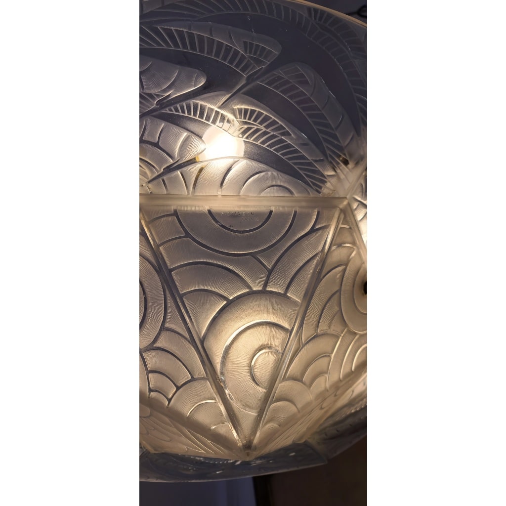 Lustre Art Déco aux Cigognes, Pierre d’Avesn France, circa 1930 | Biron 
