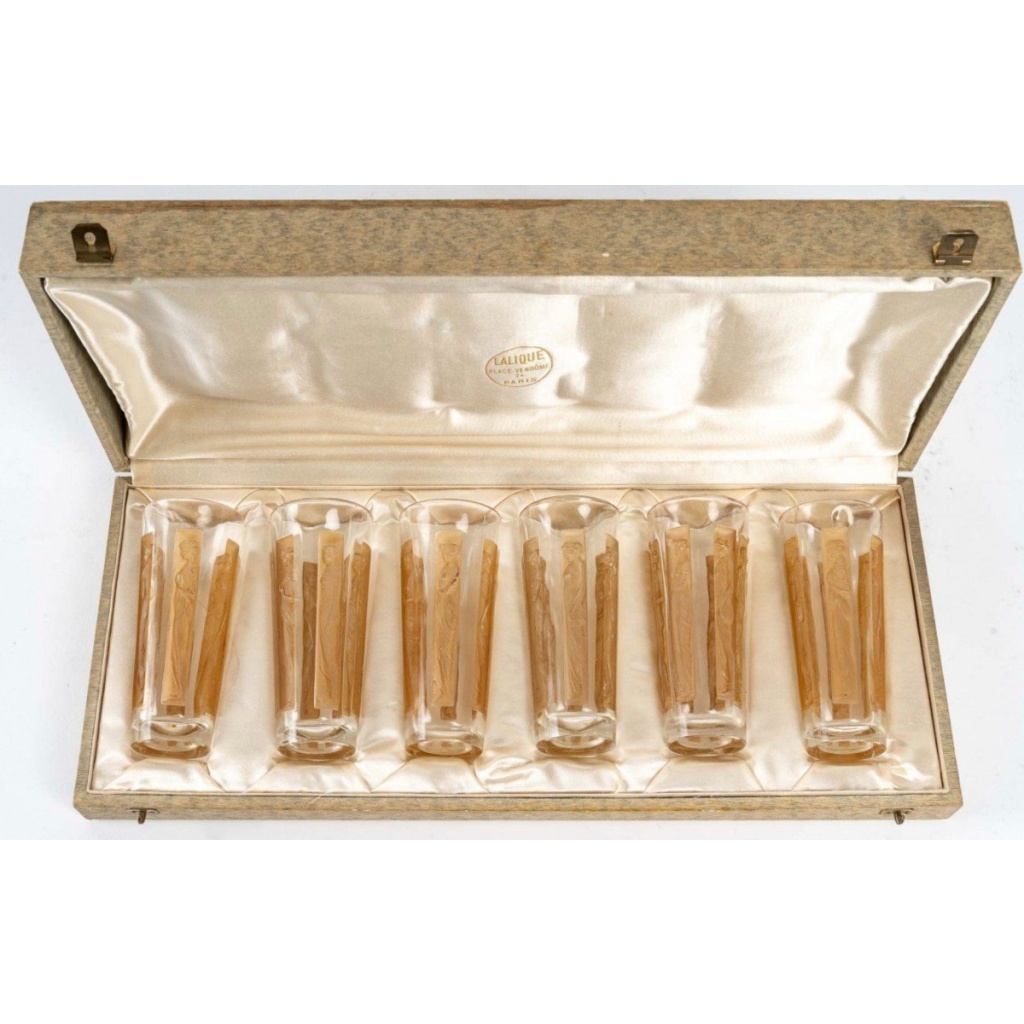 RENÉ LALIQUE,1911 Gobelet Six figurines | Biron 