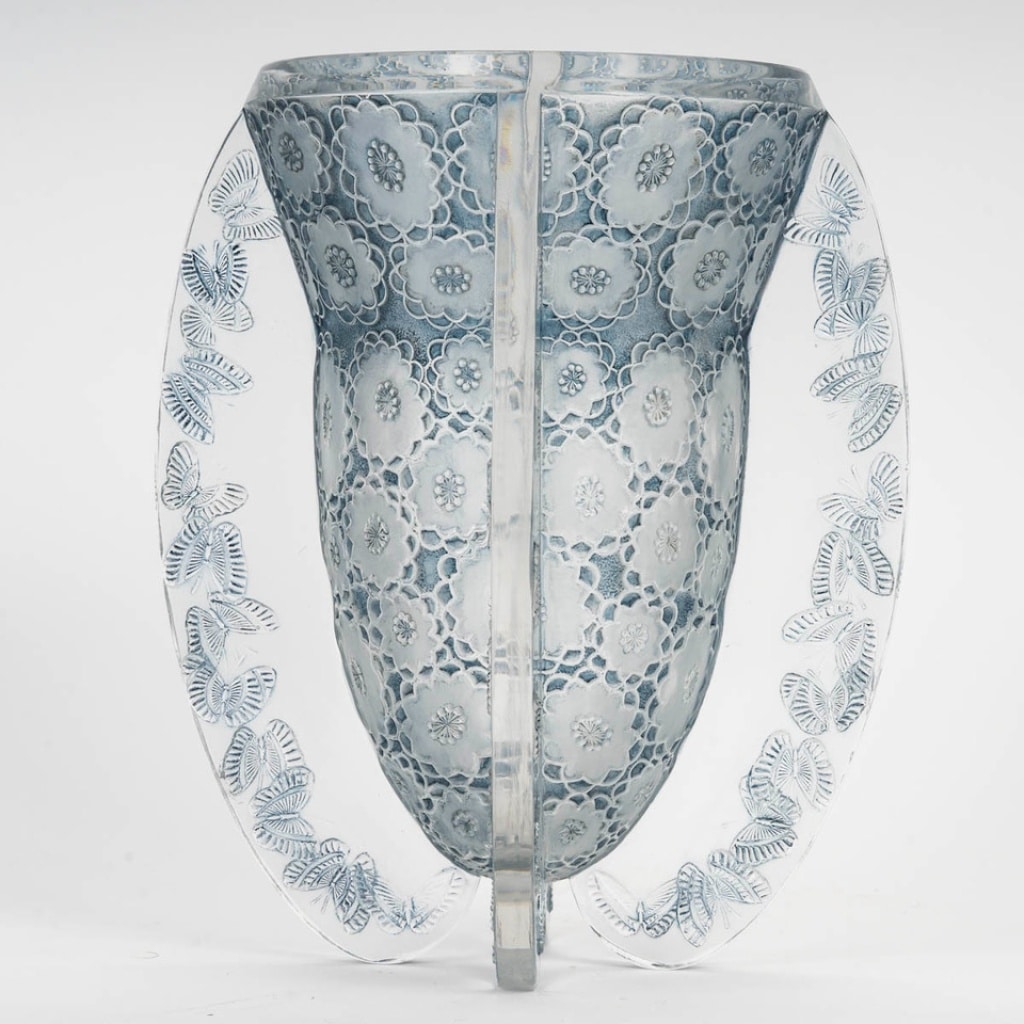 René LALIQUE (1860 – 1945) Vase « Papillons » – 1936. | Biron 