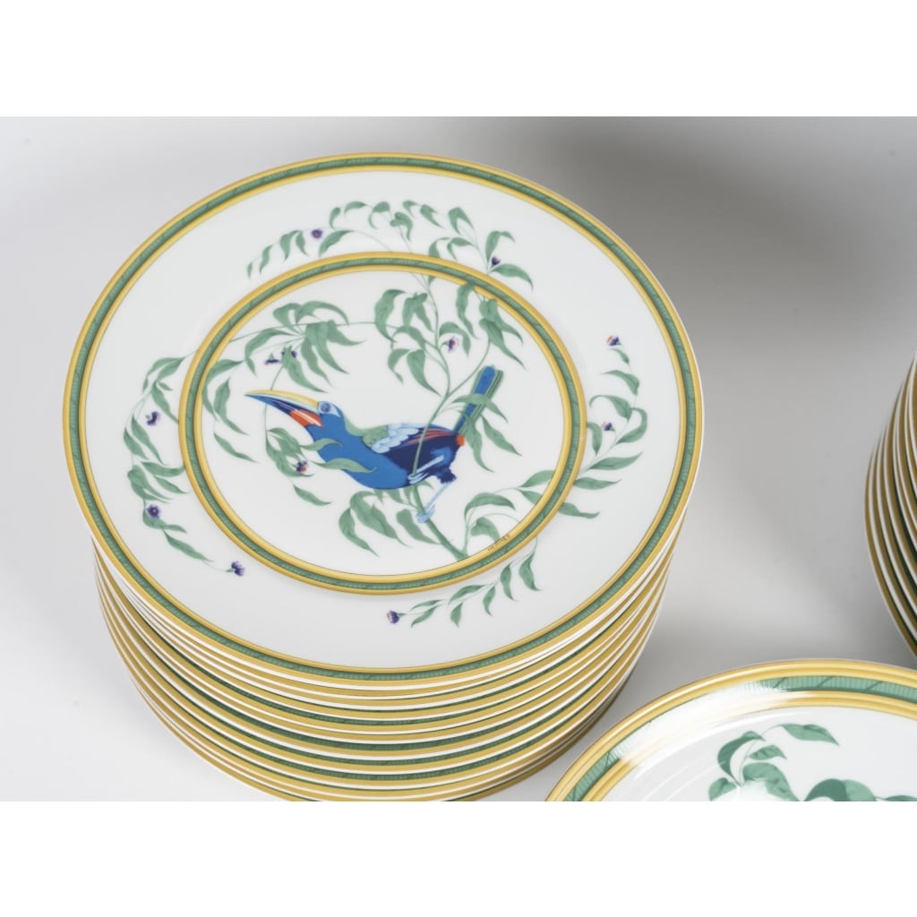 Rare Service Hermès « Toucans » En Porcelaine De Limoges | 1986 | 40 Pièces | Pour 12 Personnes | Biron 