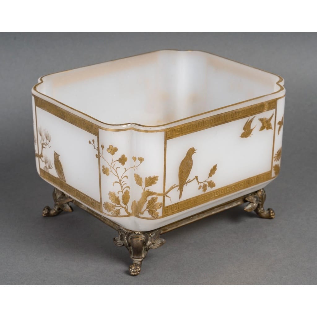 Baccarat, Jardinière Japonisante en Opaline, Seconde Moitié du XIXème | Biron 