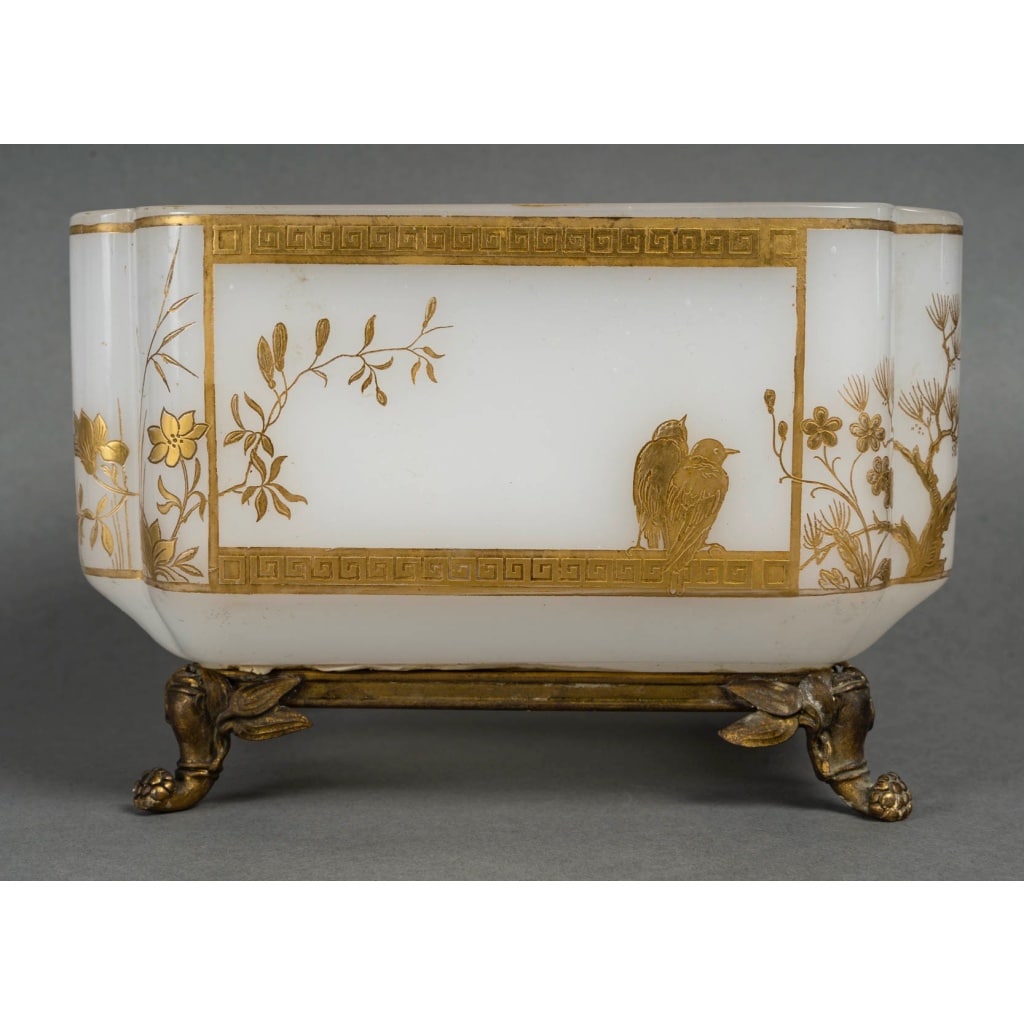 Baccarat, Jardinière Japonisante en Opaline, Seconde Moitié du XIXème | Biron 