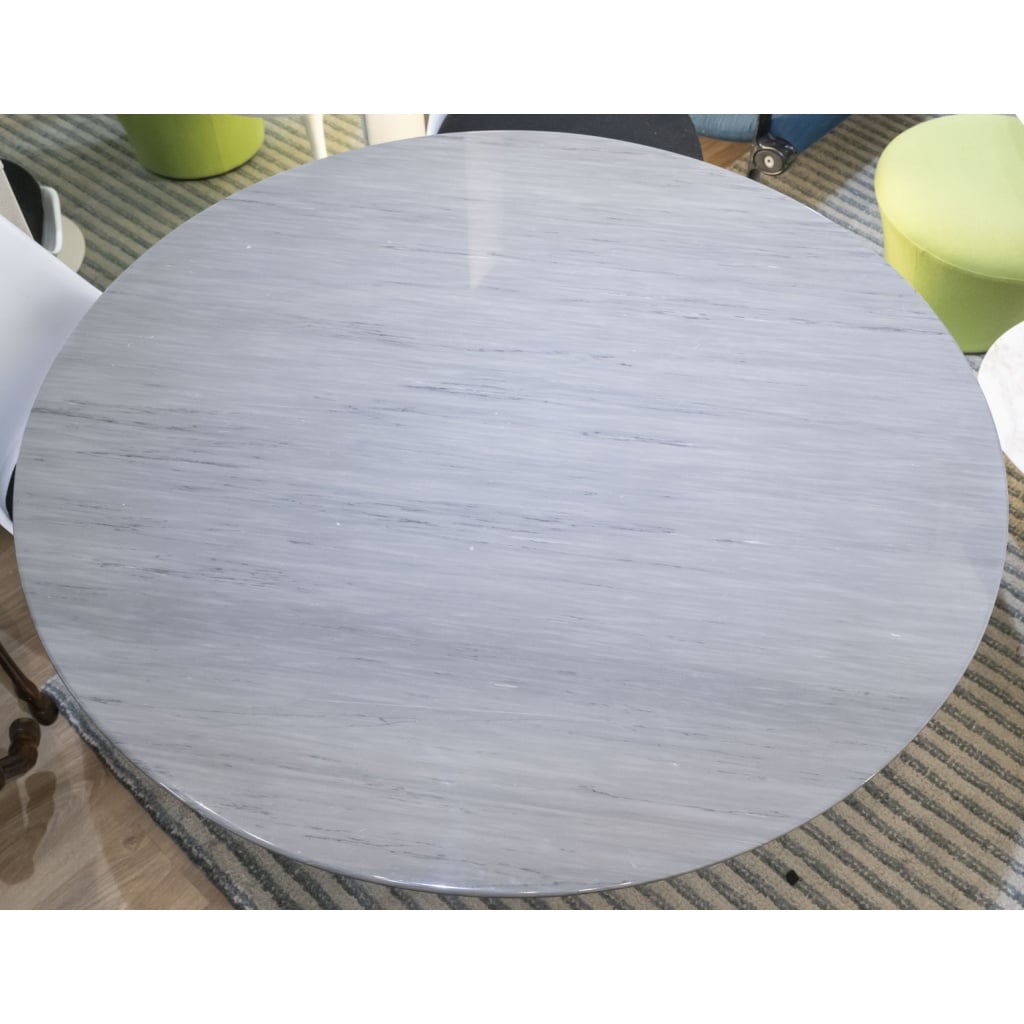 Eero SAARINEN & KNOLL INTERNATIONAL Table 120 cm marbre gris | Biron 