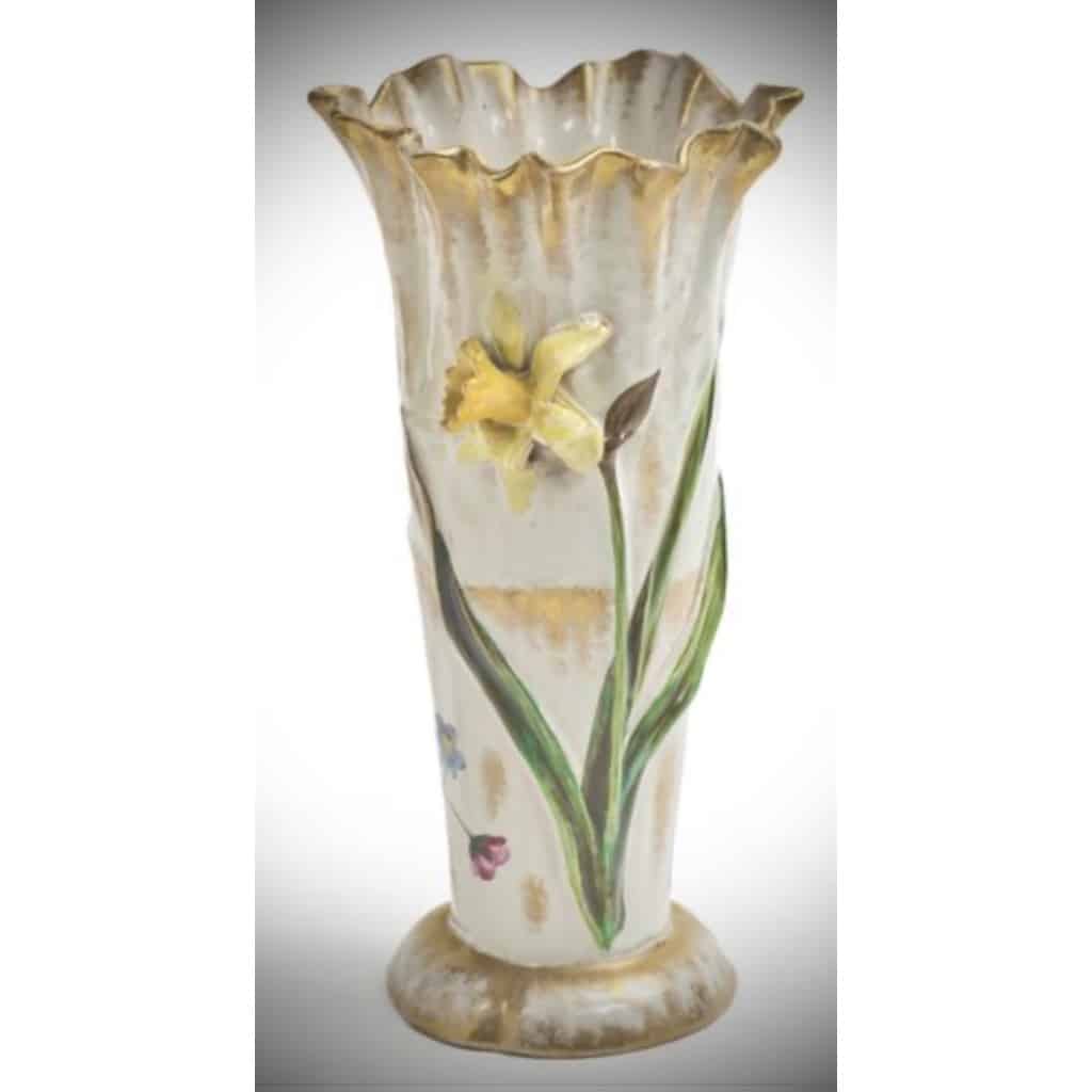 EMILE GALLE VASE EN CÉRAMIQUE A DÉCOR DE NARCISSE | Biron 
