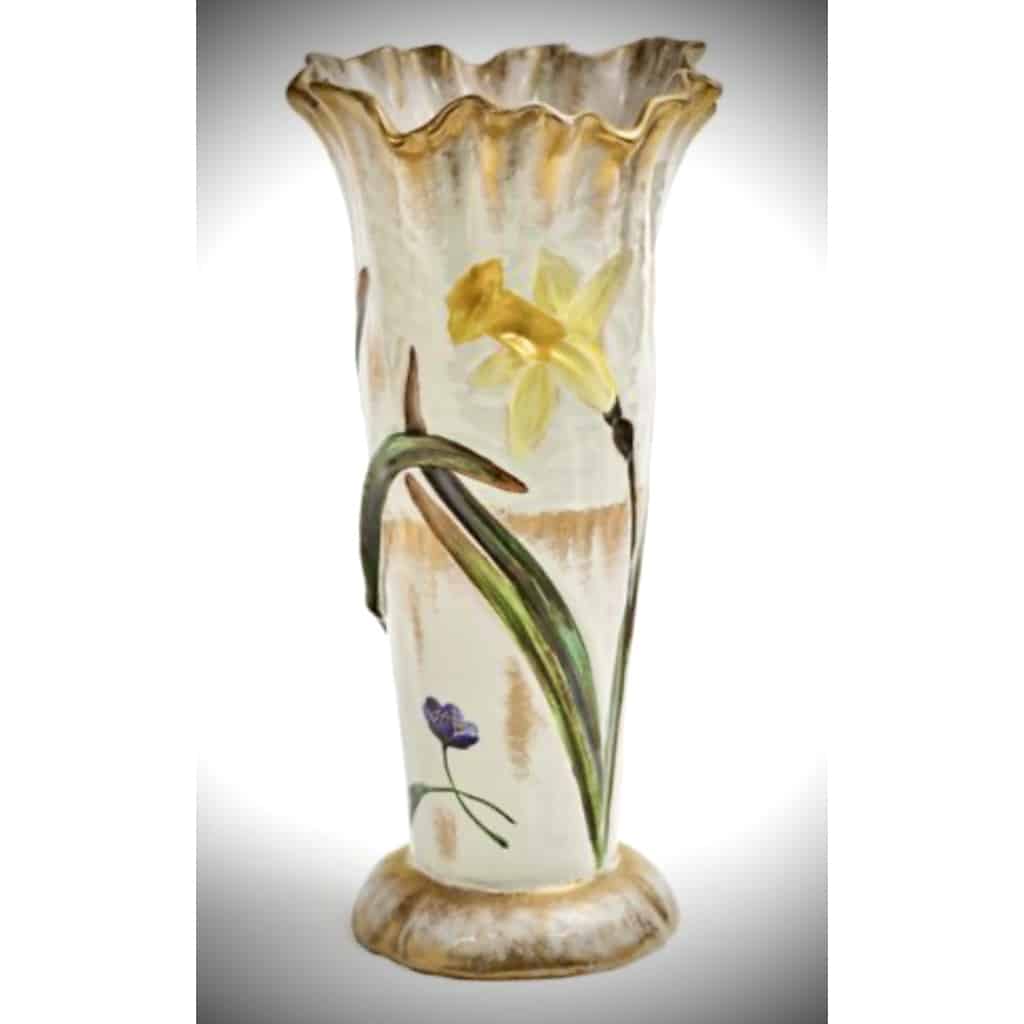 EMILE GALLE VASE EN CÉRAMIQUE A DÉCOR DE NARCISSE | Biron 