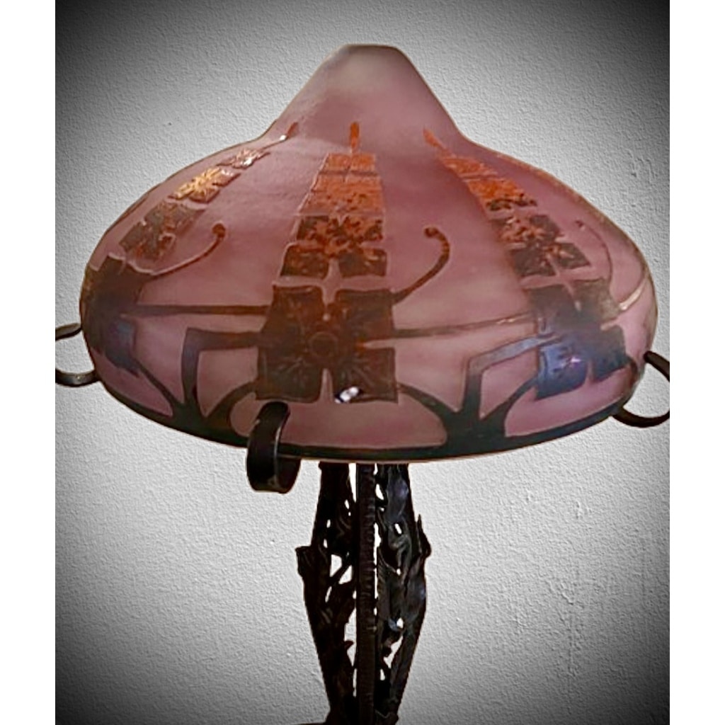 LAMPE LE VERRE FRANÇAIS A DÉCOR DE CLEMATITES | Biron 