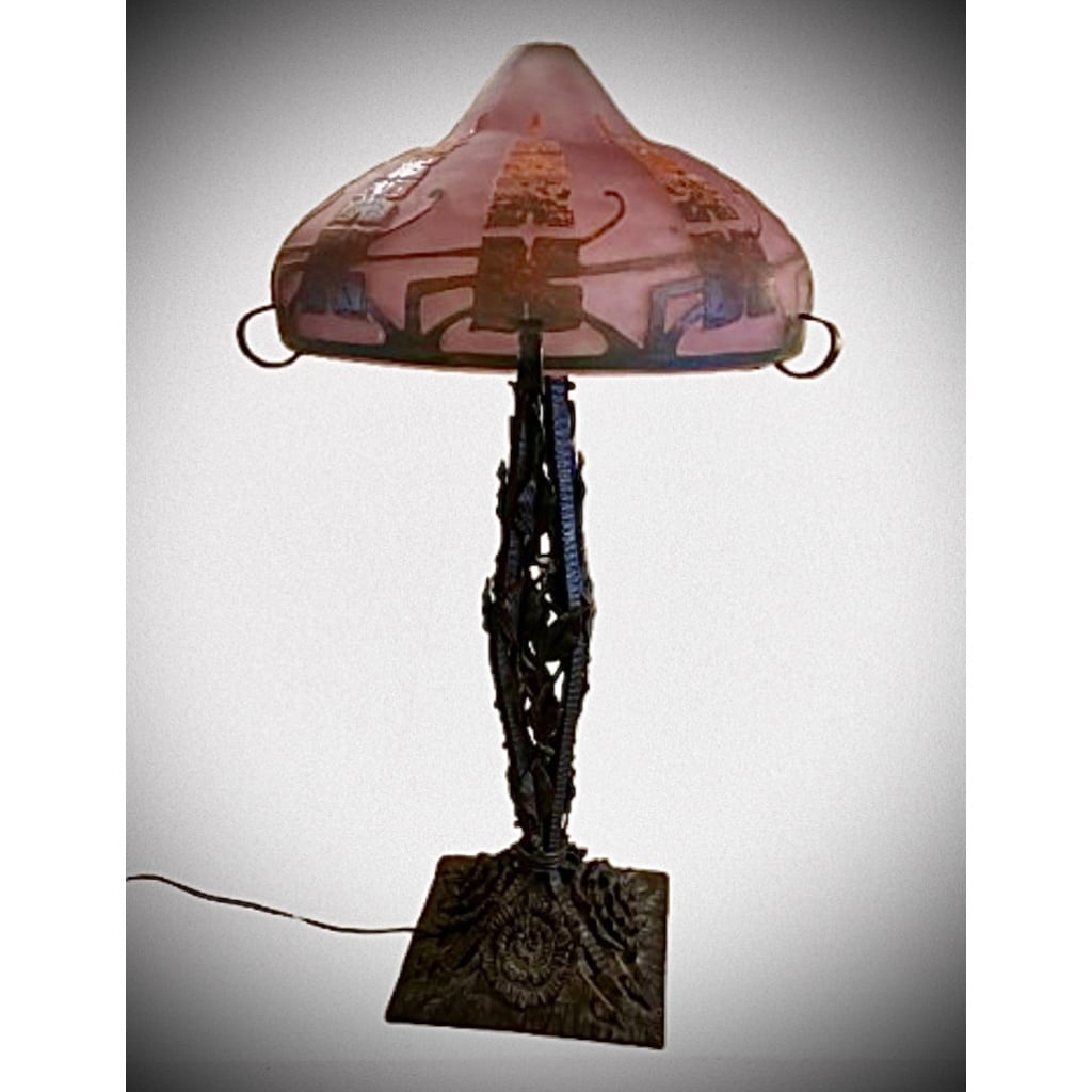 LAMPE LE VERRE FRANÇAIS A DÉCOR DE CLEMATITES | Biron 