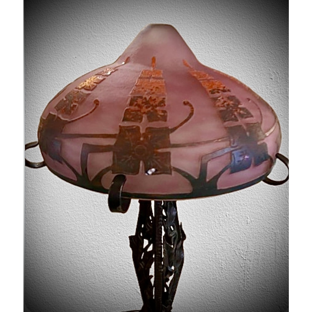 LAMPE LE VERRE FRANÇAIS A DÉCOR DE CLEMATITES | Biron 