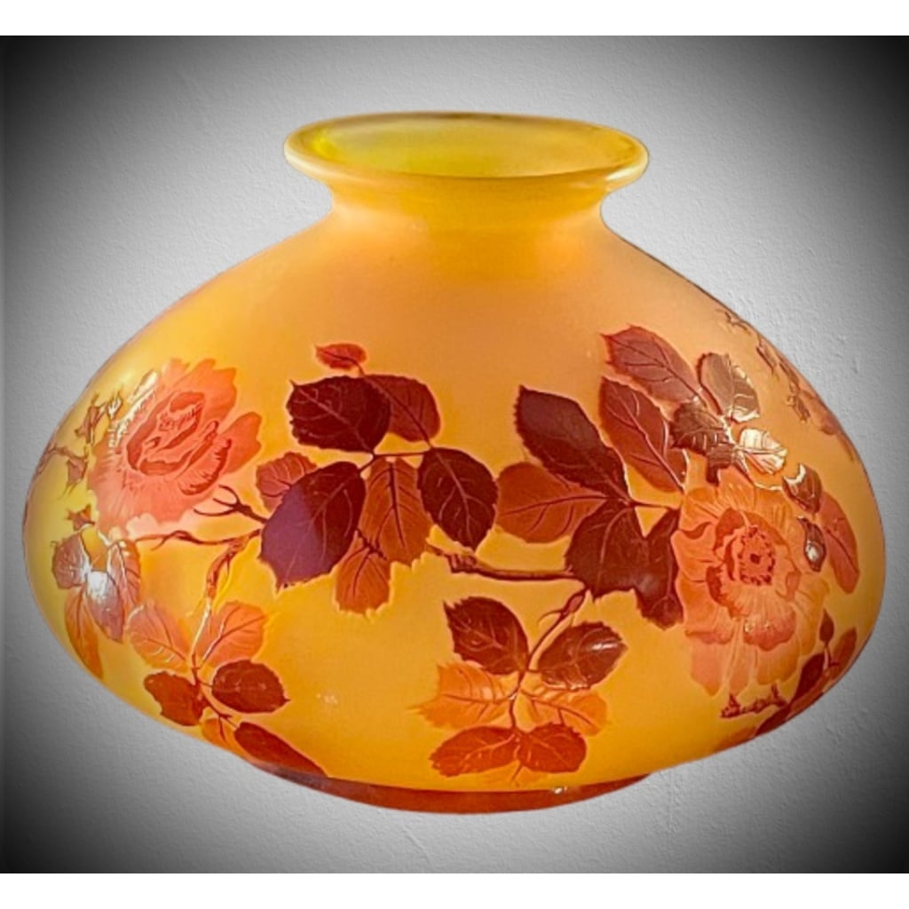 EMILE GALLÉ VASE A DECOR DE ROSES | Biron 