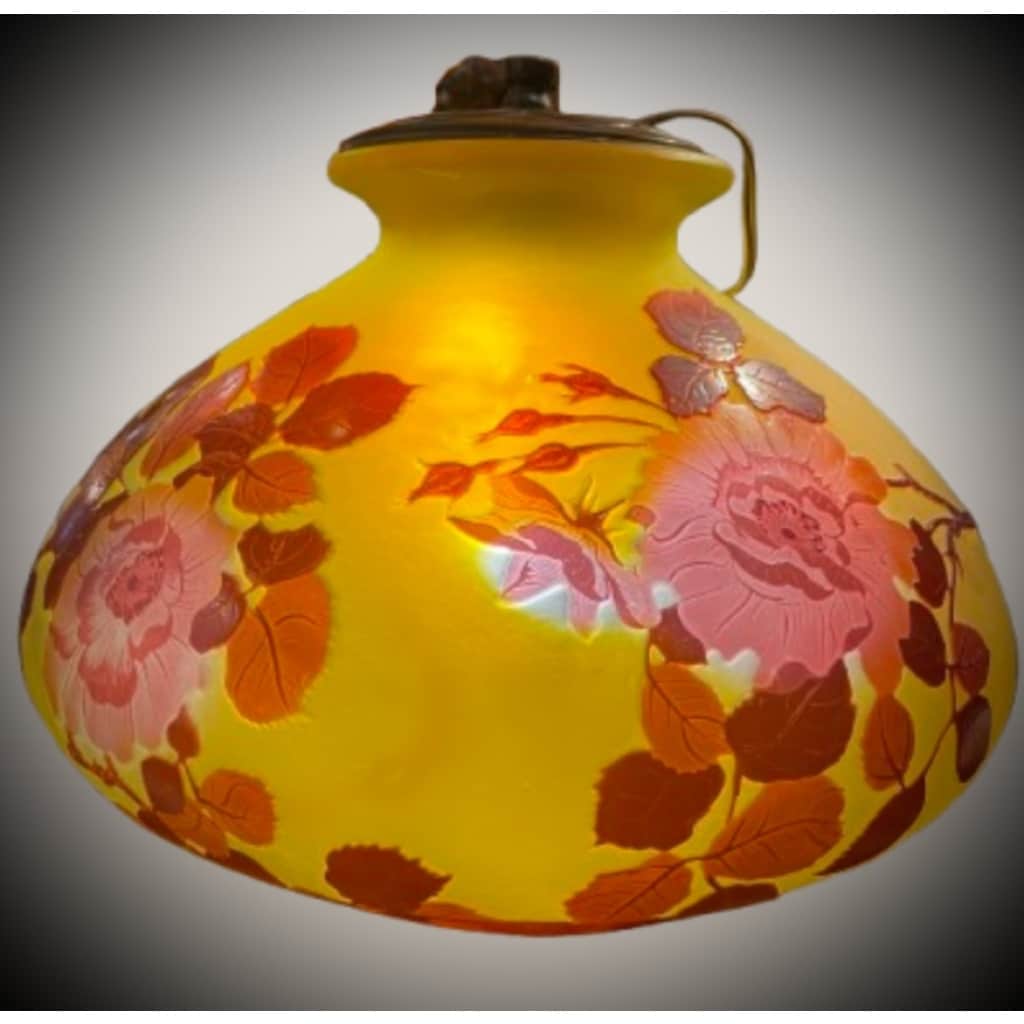 EMILE GALLÉ VASE A DECOR DE ROSES | Biron 