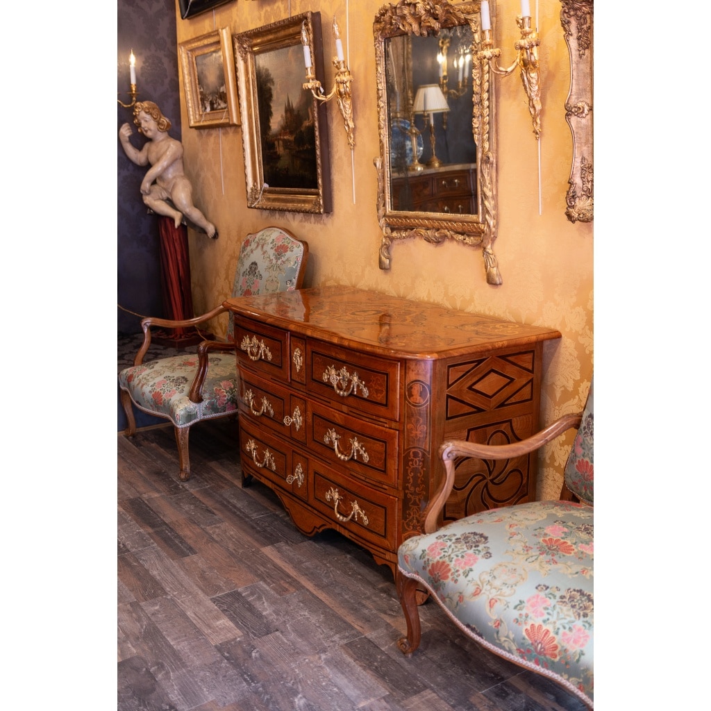 Commode en marqueterie à décor de Couronne Ducale d’époque Louis XIV vers 1700 | Biron 