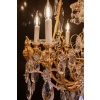 Signé par les Cristalleries de Baccarat, lustre de style Louis XVI aux pots à feu en bronze doré et cristal taillé vers 1890 | Biron 