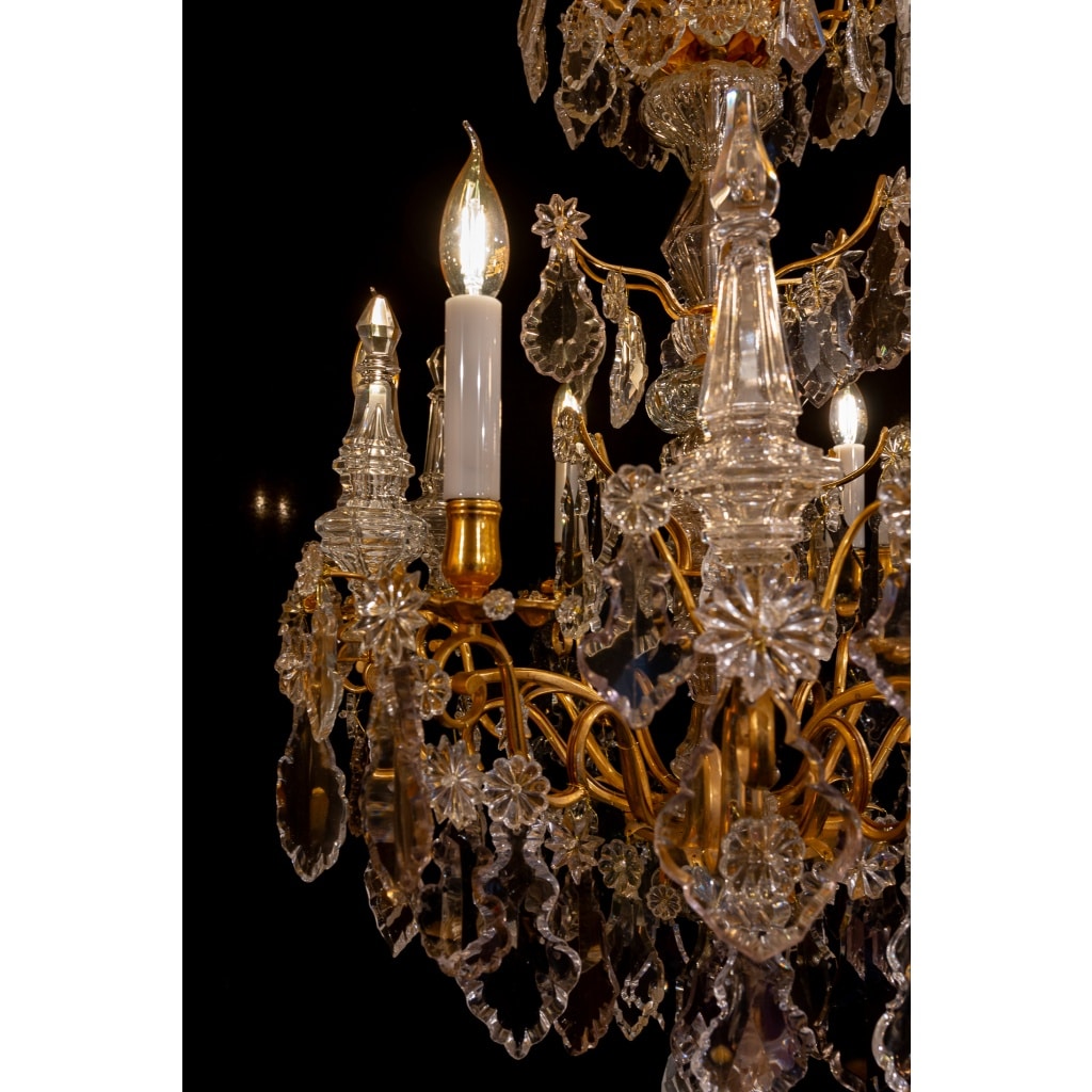 Petit lustre d’époque Louis XV en bronze doré et cristal taillé vers 1760-1770 | Biron 