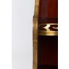 Encoignure en acajou de style Louis XVI à décor de bronze et laiton doré vers 1890-1900 | Biron 