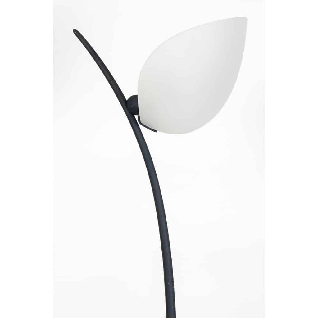 Rare Lampadaire Vintage en Fer Forgé et Opaline, Design Sculptural Italien des Années 1960 | Biron 