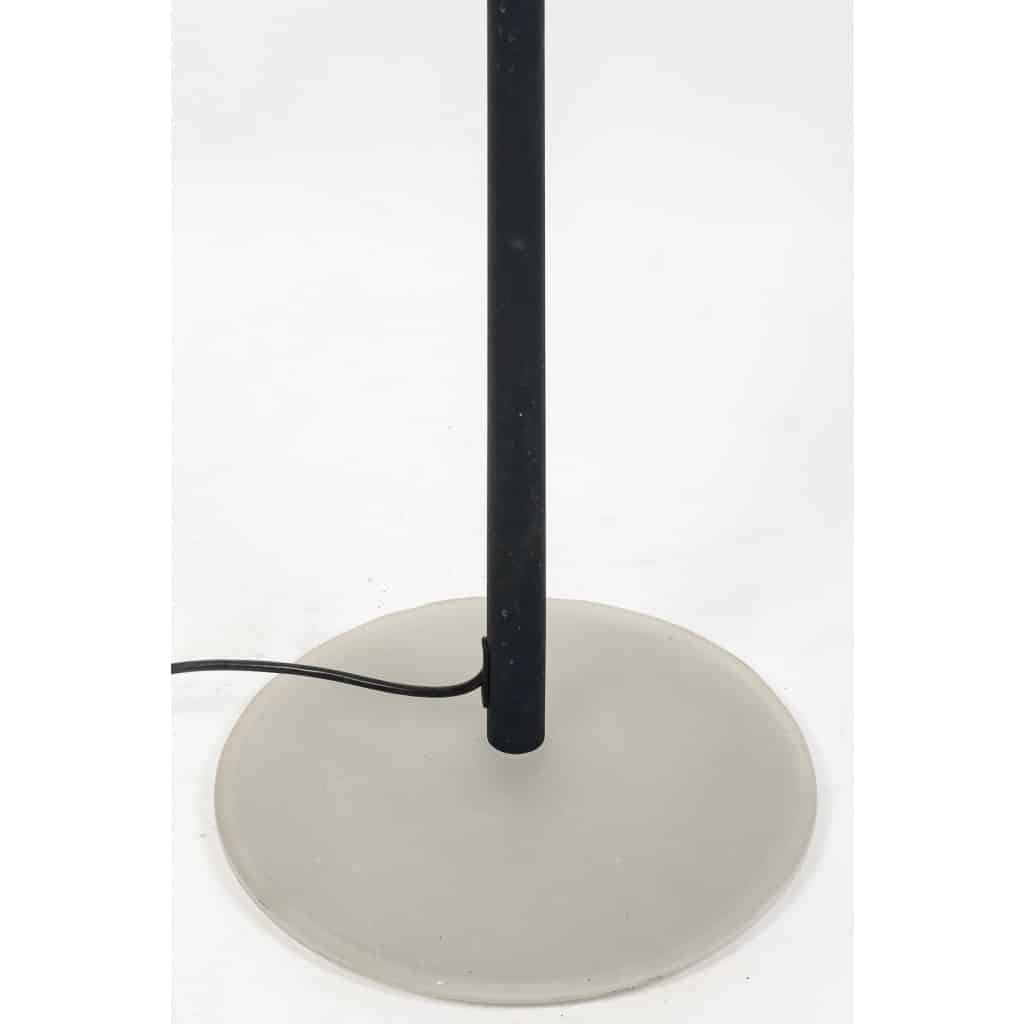 Rare Lampadaire Vintage en Fer Forgé et Opaline, Design Sculptural Italien des Années 1960 | Biron 
