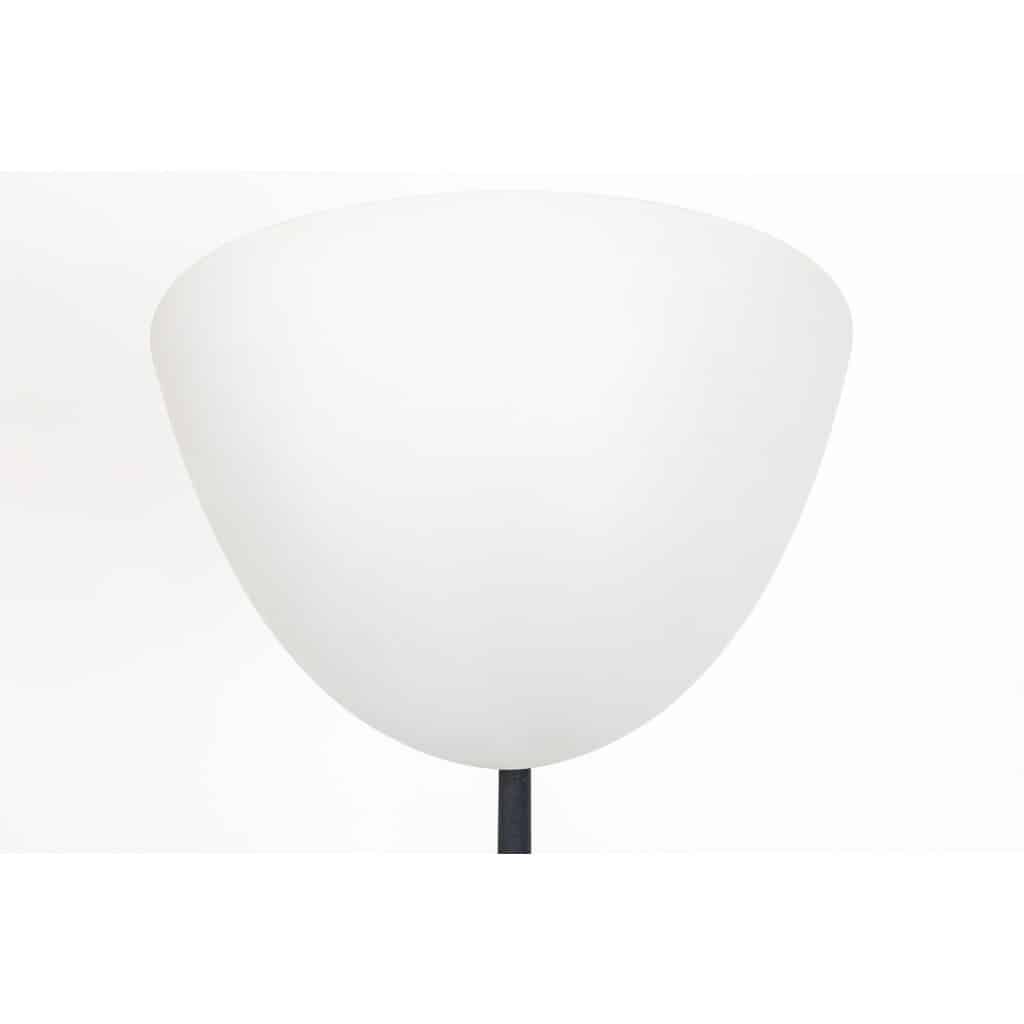 Rare Lampadaire Vintage en Fer Forgé et Opaline, Design Sculptural Italien des Années 1960 | Biron 