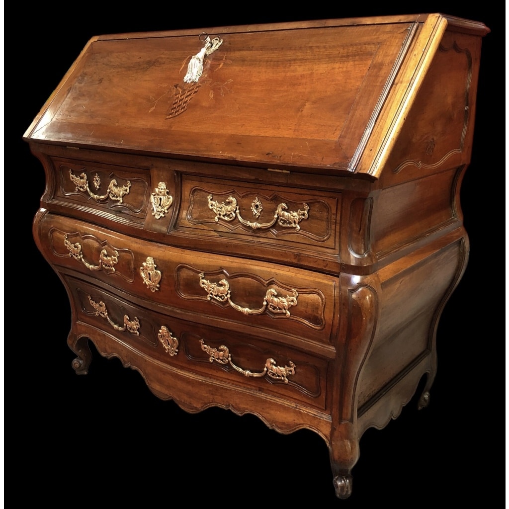 Commode Bordelaise dite scriban en noyer et acajou époque Louis XV | Biron 