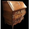 Commode Bordelaise dite scriban en noyer et acajou époque Louis XV | Biron 