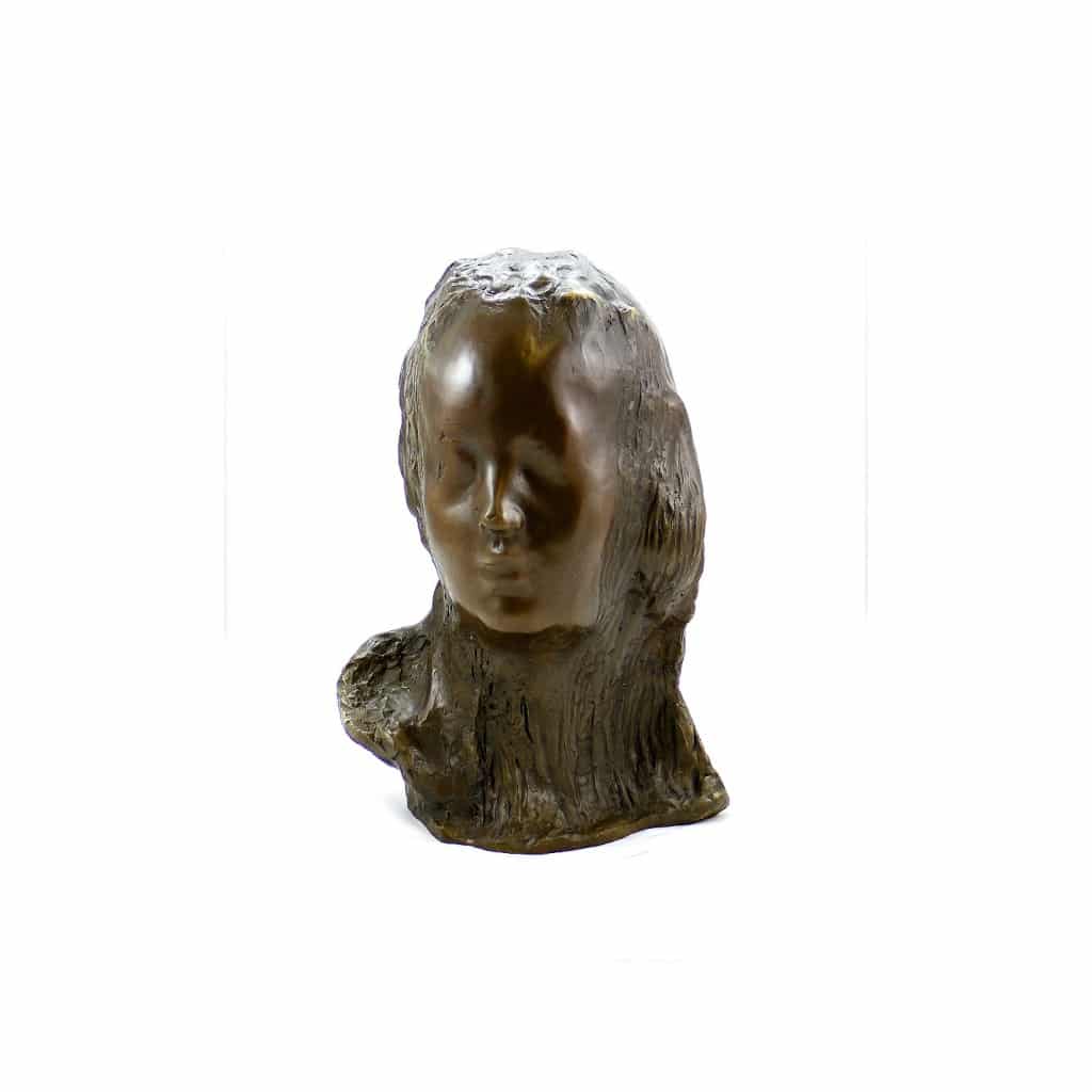 Sculpture d’un buste féminin en bronze patiné, Art contemporain, XXIème siècle. | Biron 