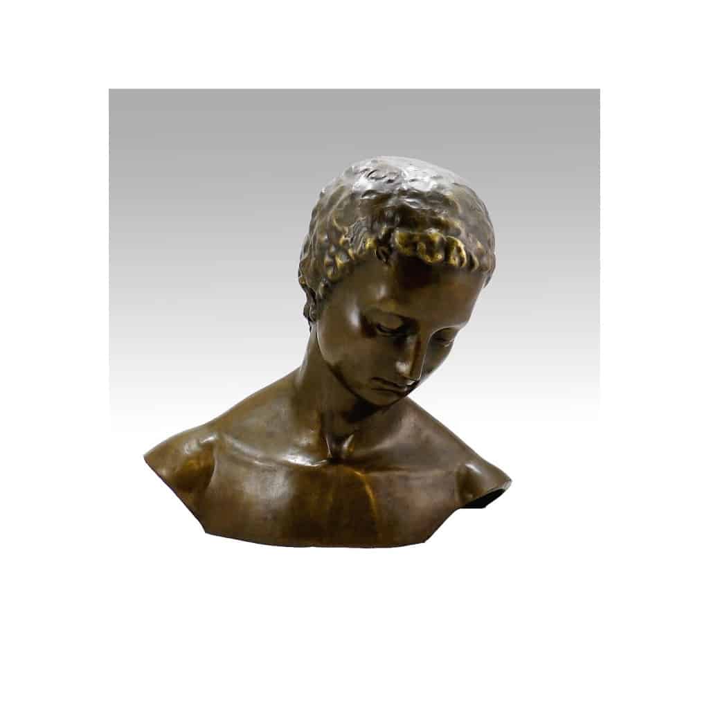 Sculpture d’un visage tête incliné en bronze patiné, Art contemporain, XXIème siècle. | Biron 