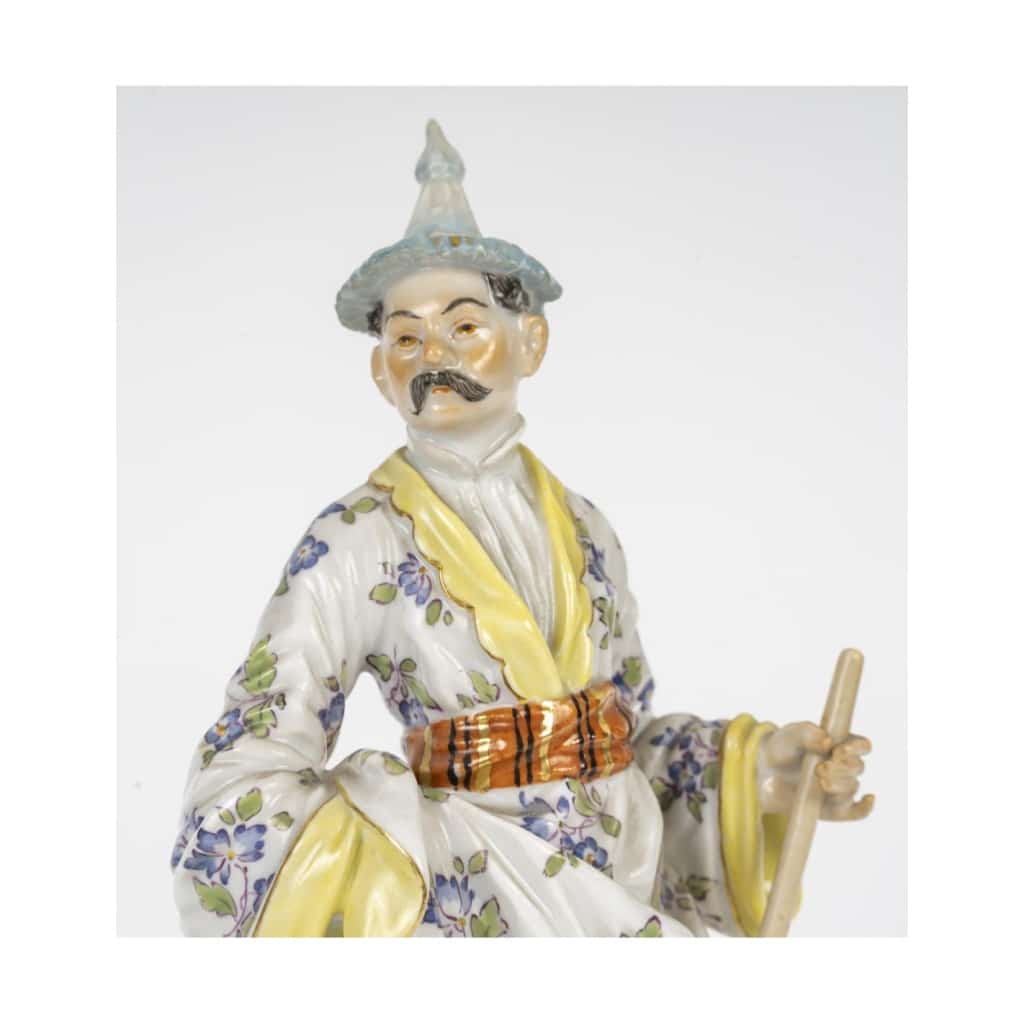 Sculpture en porcelaine de Meissen, model du XIXème siècle, XXème siècle. | Biron 