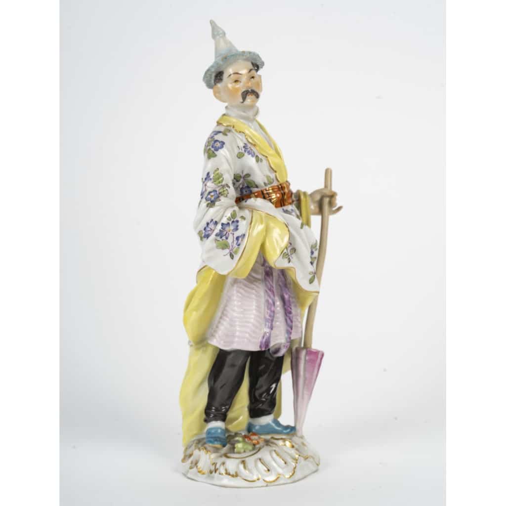 Sculpture en porcelaine de Meissen, model du XIXème siècle, XXème siècle. | Biron 