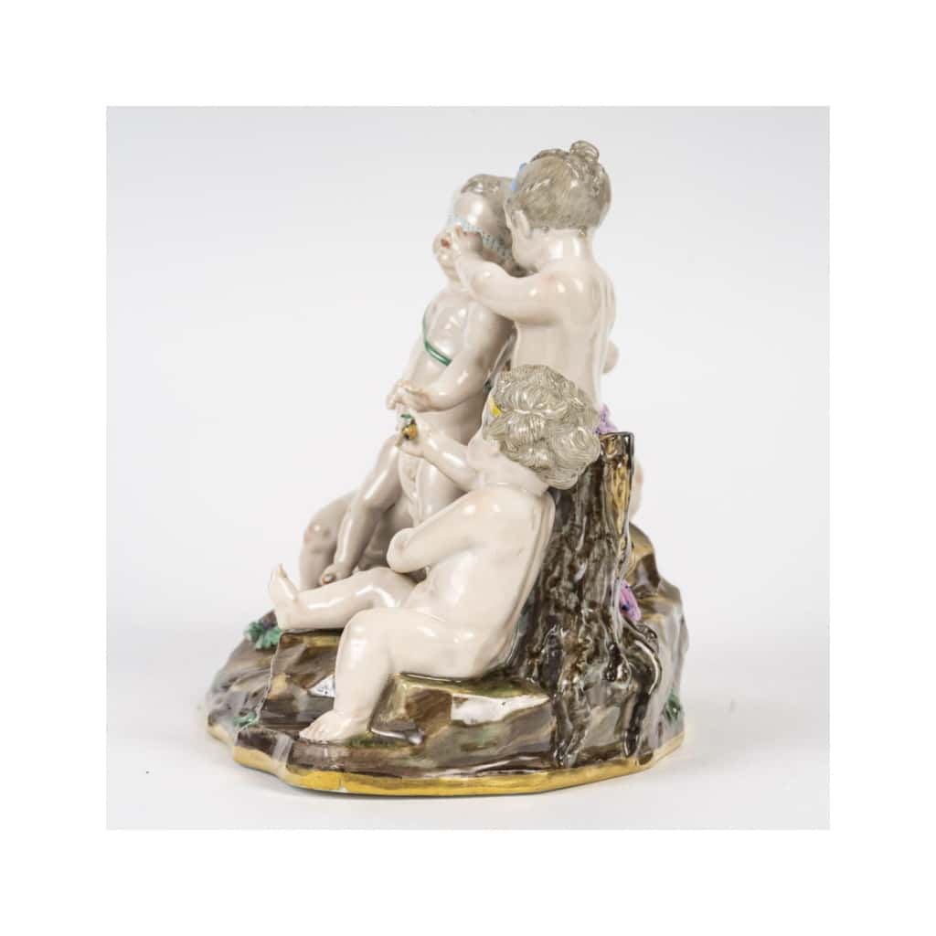 Sculpture, groupe en porcelaine de Meissen, XIXème siècle, époque Napoléon III. | Biron 