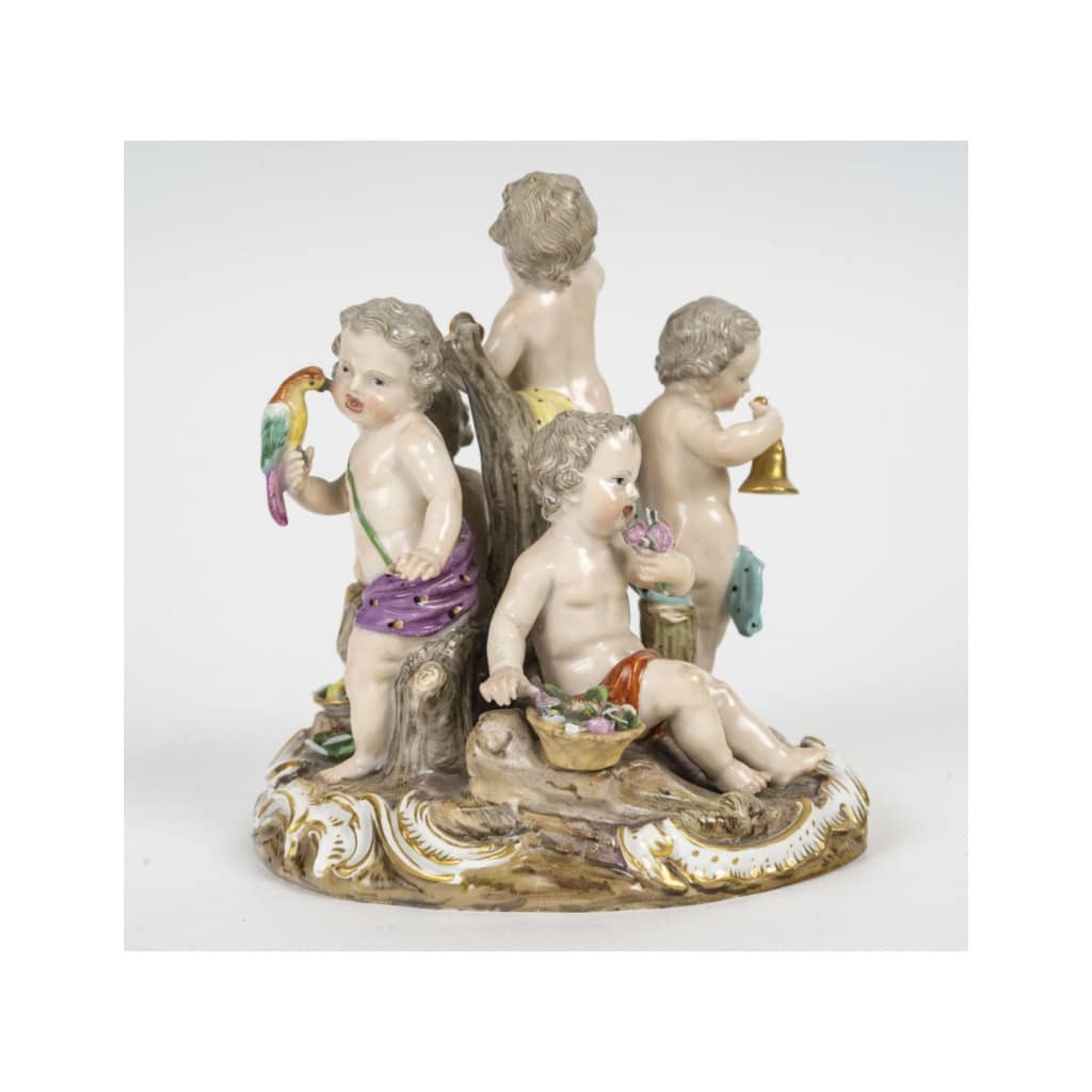 Sculpture, groupe en porcelaine de Meissen, les 5 sens, XIXème siècle, époque Napoléon III. | Biron 