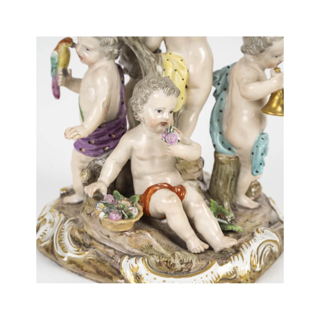 Sculpture, groupe en porcelaine de Meissen, les 5 sens, XIXème siècle, époque Napoléon III. | Biron 