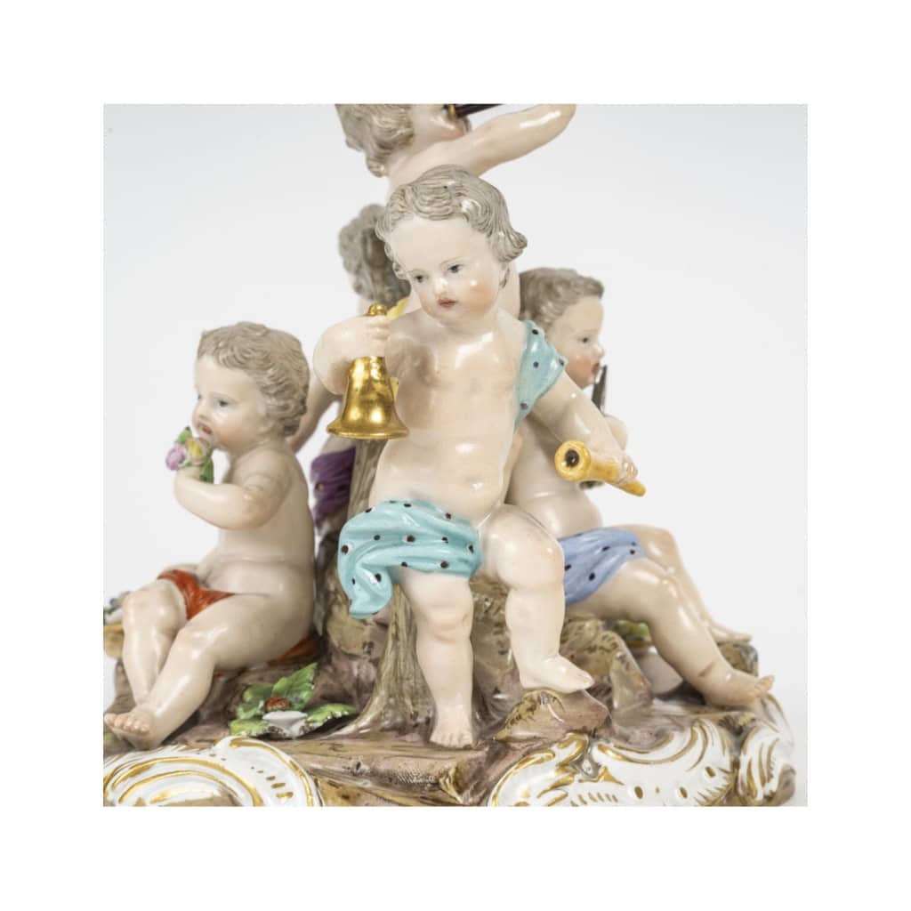 Sculpture, groupe en porcelaine de Meissen, les 5 sens, XIXème siècle, époque Napoléon III. | Biron 