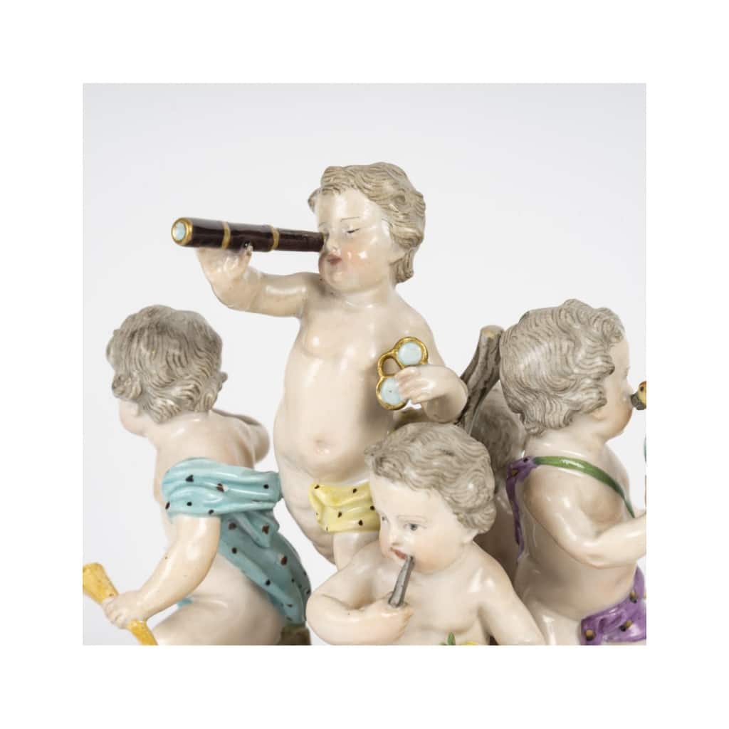 Sculpture, groupe en porcelaine de Meissen, les 5 sens, XIXème siècle, époque Napoléon III. | Biron 